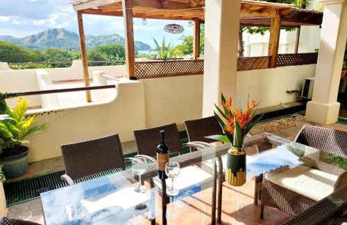 Coco Sunset Hills Apartamento | Amazing Oceanview Private Villa Rooftop Terrace Walk to Beach