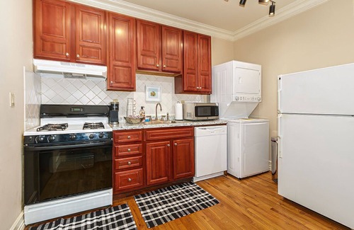 Ampere Apartamento | Amazing & Only Steps to NYC Train