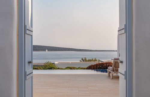 Paros Villa | Amazing Paros Villa | Villa Oasis | 5 Bedrooms | Private Pool with Stunning Sea Views | Makria Myti