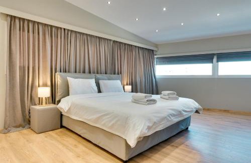 Alimos Apartamento | AMAZING PENTHOUSE FOR SIX person