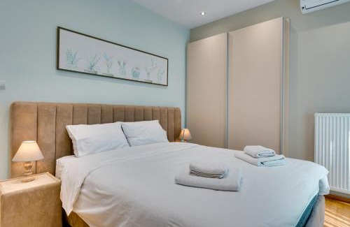 Alimos Apartamento | AMAZING PENTHOUSE FOR SIX person