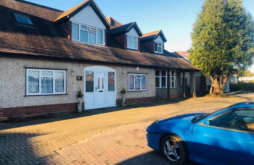 Luton Casa | Amazing Quiet Garden House near London Luton Airport