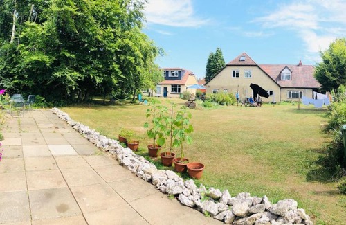 Luton Casa | Amazing Quiet Garden House near London Luton Airport