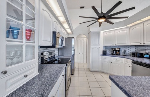Burnt Store Isles Casa | AMAZING!! Remodeled Punta Gorda waterfront home; HEATED SALT POOL; golf nearby