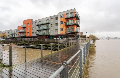 Woolwich Riverside Apartamento | Amazing River view 2 bedroom apartment, sleeps 6 , balcony and parking
