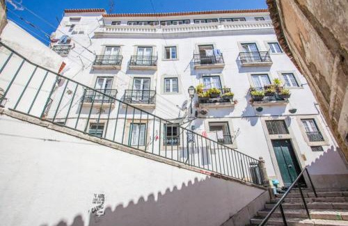 Santo Estevao Apartamento | Amazing river view in historical Lisbon