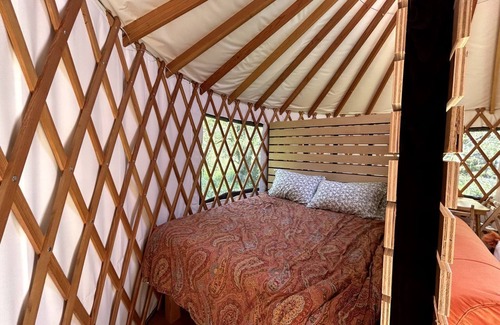 Alsea Cabina | Amazing Romantic Yurt with Spectacular Landscape Views in Oregon