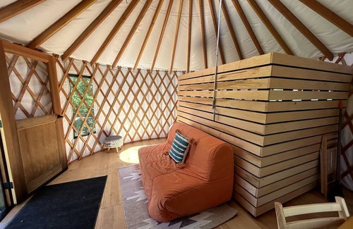 Alsea Cabina | Amazing Romantic Yurt with Spectacular Landscape Views in Oregon