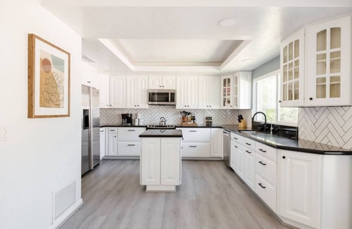 Sunset Ridge Casa | Amazing Scottsdale Large House Heated Pool/Spa!