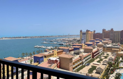 Al Alamayn Casa | amazing sea view apartment in Porto marina hotel