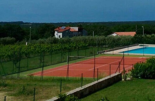 Gedici Apartamento | Increíble vista al mar, residencia con piscina y cancha de tenis. Solo relájate