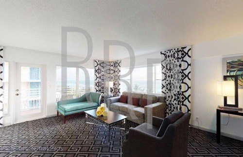 Surfside Condominio | Solara Surfside - 2 dormitorios frente al mar Resort