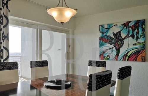 Surfside Condominio | Solara Surfside - 2 dormitorios frente al mar Resort