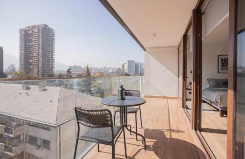 El Golf Apartamento | Amazing space steps from the metro