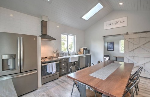 Burns Park Casa | Amazing Spacious Home in AA Steps to Big House