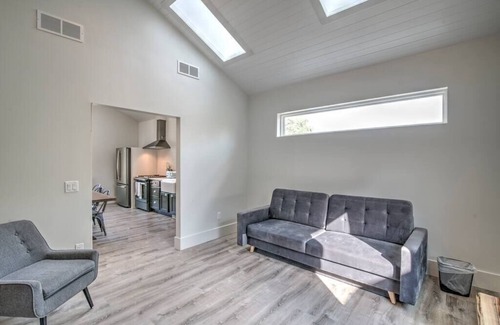 Burns Park Casa | Amazing Spacious Home in AA Steps to Big House