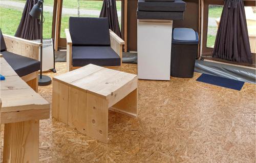 Hoogersmilde Otro | Amazing Stacaravan In Hoogersmilde