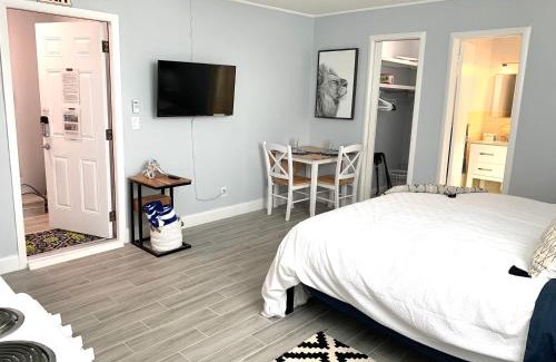 Singer Island Apartamento | AMAZING Studio Close to the Peanut Island!