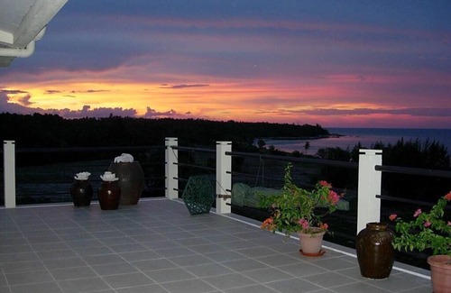 Kudat Cama Y Desayuno | Amazing Sunrise/honeymoon Suite