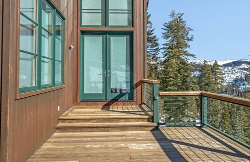 Bear Valley Casa | Amazing Three Story Cabin! Four Fireplaces, Private Hot Tub, Snowmobile Transportation Provided, Beautiful And Comfortable 4 Bedroom Home by Redawning