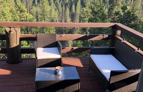 Cold Springs Cabina | Amazing tree house with magical view!