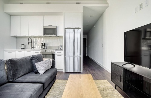 Gallaudet Apartamento | Amazing Union Market 1BR w/ Gym & W/D, steps to Metro, by Blueground