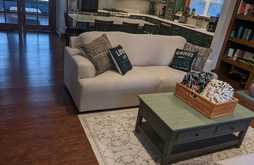 Highland Lake Cabina | Amazing Lake View / Close to Hiking, white water rafting / Gameroom/Dog friendly