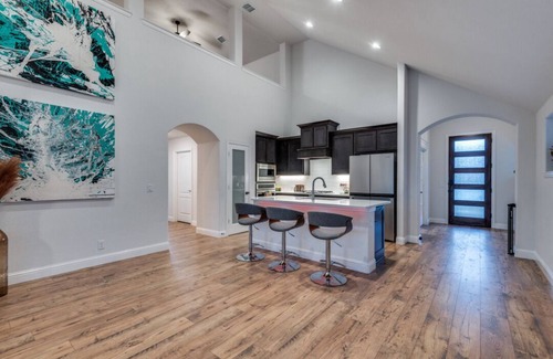 Denton County Casa | Amazing upgraded masterpiece with a nice gym upstairs, full kitchen, and games!