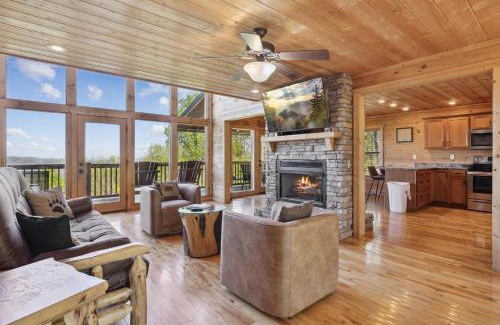 Gatlinburg - Pigeon Forge Casa | Amazing View Lodge, Your Ultimate 5-Bedroom Cabin Retreat in Sky Harbor Resort