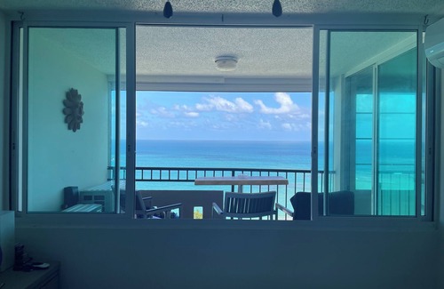 La Pared Condominio | Amazing View of the Ocean and sounds of the waves.