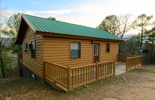 Board Camp Cabina | Amazing View! Ride to trails. Perfect monthly stay