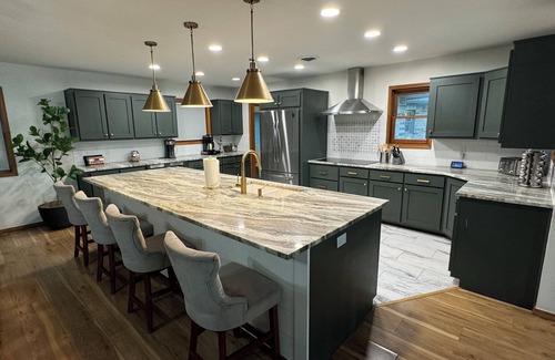 Grove Casa | Amazing View - Wolf Point Lake House & Cabin w Pvt Dock & Tram - 5th Night Free