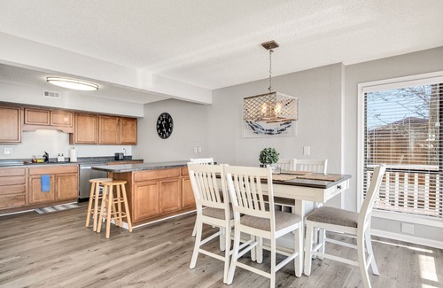 Lakeland Casa | Amazing Views Close to the Strip - Private Dock!