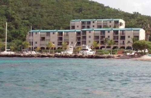 Red Hook Apartamento | Amazing Views Ocean Front Sapphire Village