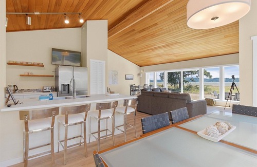 Long Beach Casa | Amazing Views, Private, Fenced Yard, Pets Ok - On the Bay
