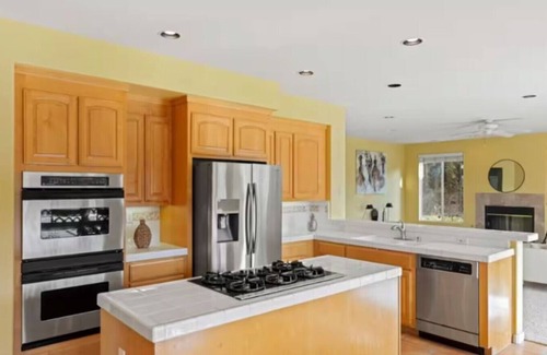 Salinas Casa | Amazing Views! Sleeps 16 Resort Pool + Hot Tub Games