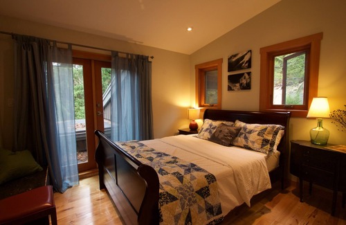 Whistler Chalet De Esquí | Vistas increíbles, frente al mar, cabaña de lujo cerca de pistas 3 dormitorios, 2 baños