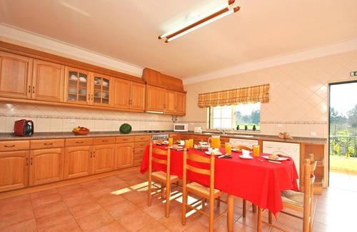 Montes de Alvor Villa | INCREÍBLE CHALET, PISCINA PRIVADA CALEFACTORA, AC, WI-FI, A 5 MIN DE LA PLAYA