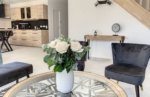 La Victoire - Les Marechaux Casa | Amazing Villa with SPA Compiegne 12 People, 6 bedrooms 6 bathrooms 30min Asterix