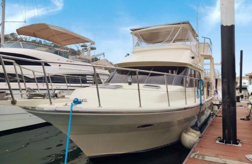 Amador Alquiler De Eote | Amazing Vintage Yacht in the best area of Panama!