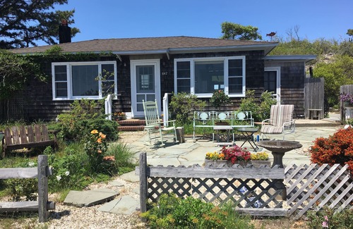 Napeague Cabaña | Increíble Waterfront Hamptons Amagansett Cottage !!!