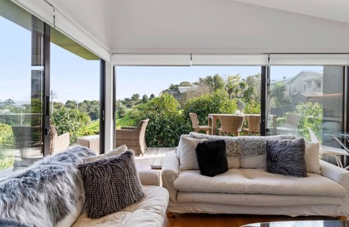 Auckland Cabaña | Amazing Western Springs position
