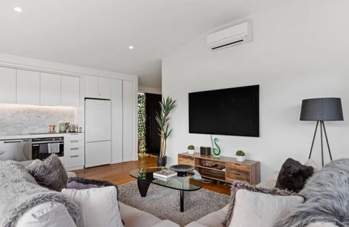 Auckland Cabaña | Amazing Western Springs position