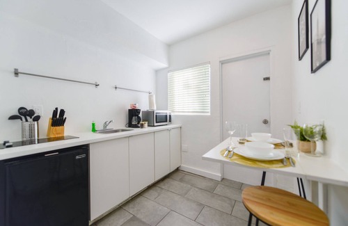 Northeast Miami Condominio | Amazing Zen Studio 15 min from the beach