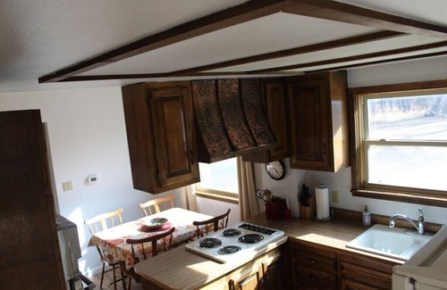 Gunnison Casa | Amazingly serene private river front house awaits!