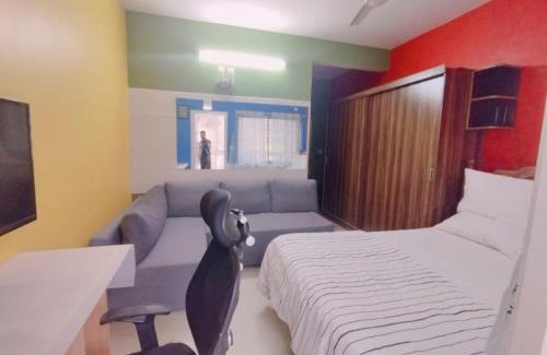 Bengaluru Casa | Amazistay offers Posh room for two with private balcony & bathroom & TV, Traveller, with shared Jacuzzi paid access near Brigade Senate