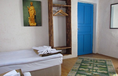 Selcuk Casa | Amazon Antique