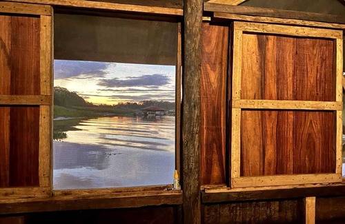 Leticia Hotel | Amazonas. Cabaña flotante kurupira. Habitacion Suit