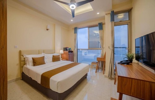 Hulhumale Hotel | Amber Beach