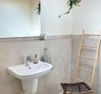 Hofheim in Unterfranken Casa | Amber Ferienhain - Ferienhaus 'Kirsche' mit verwunschenem Garten & privater Sauna